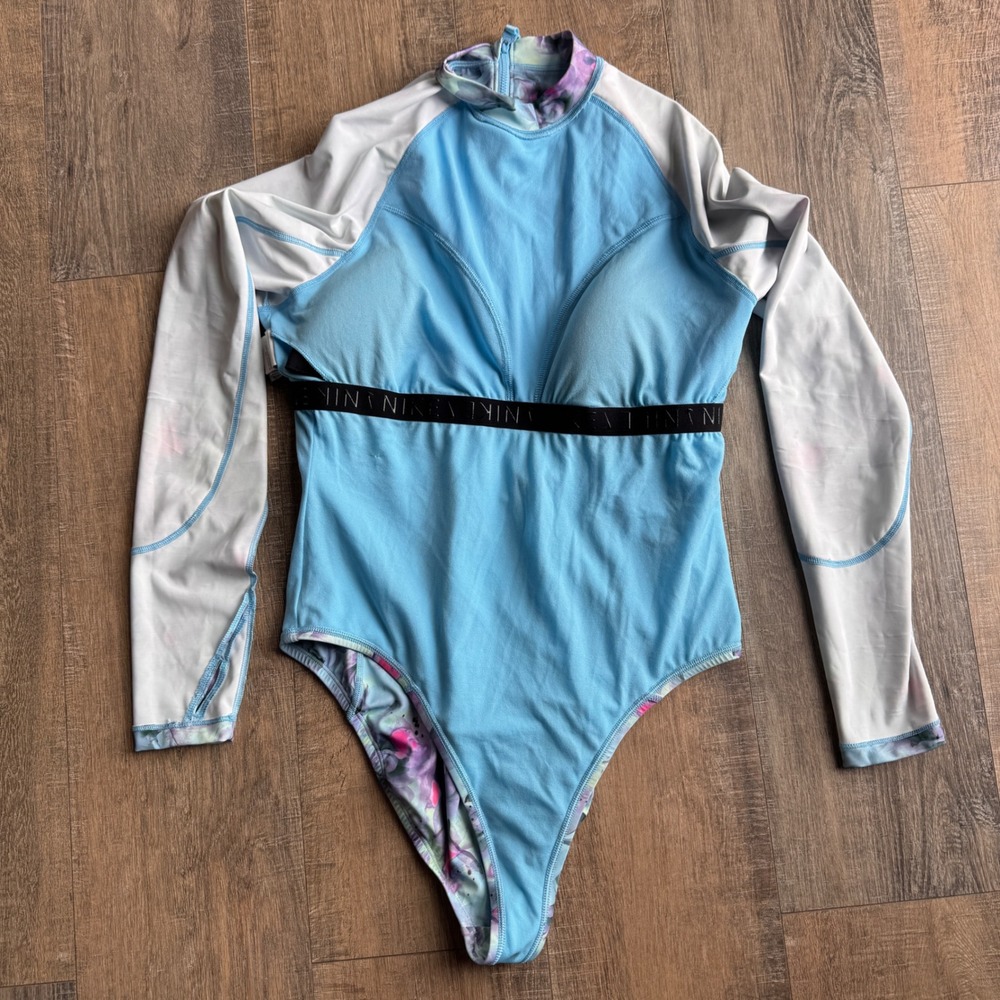 Nike Swim HydraLock Fusion Long Sleeve Rash Guard One Piece Swimsuit Blue XL - Picture 8 of 10